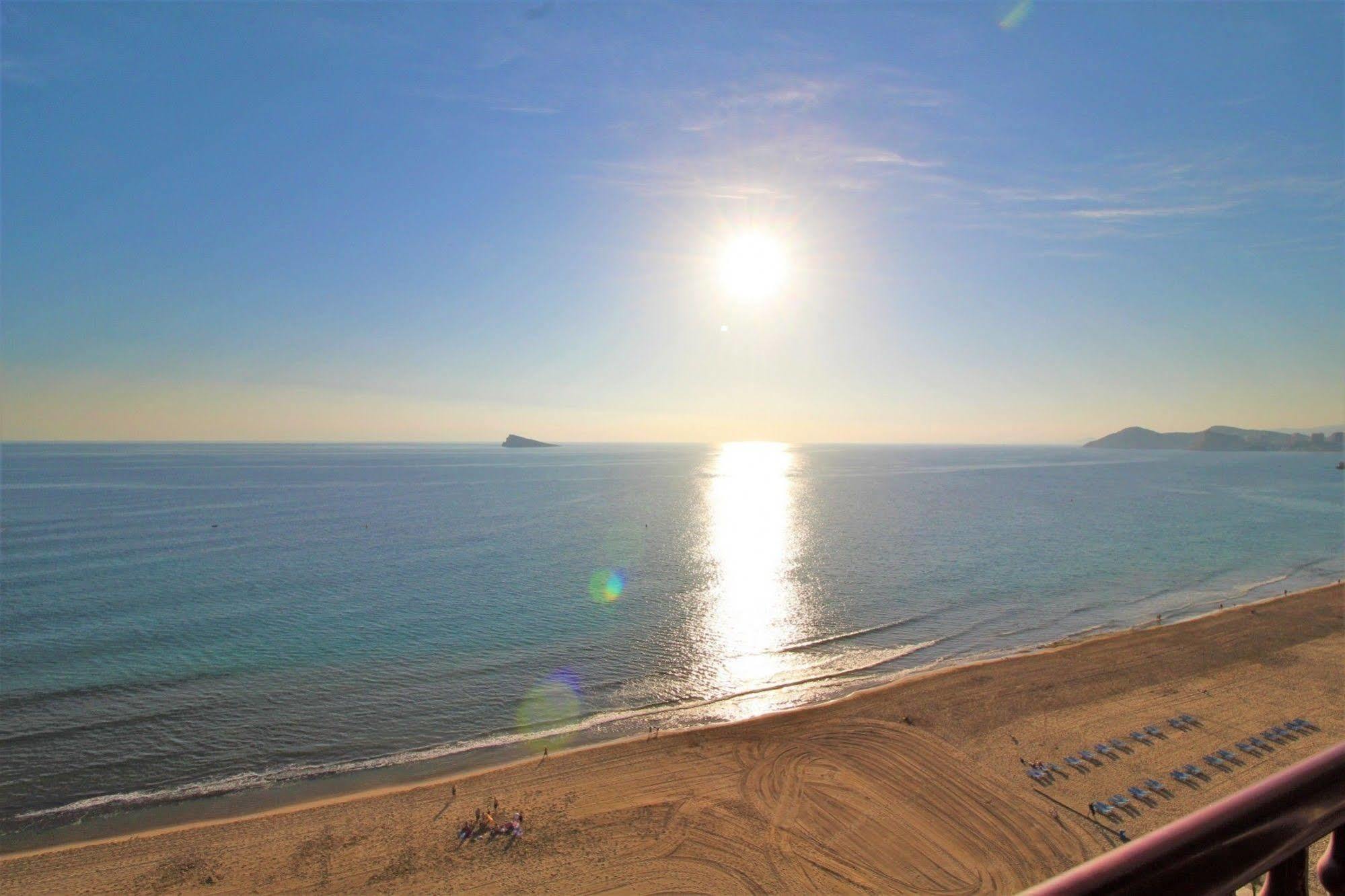 Las Damas - Aloturin Benidorm Exteriér fotografie